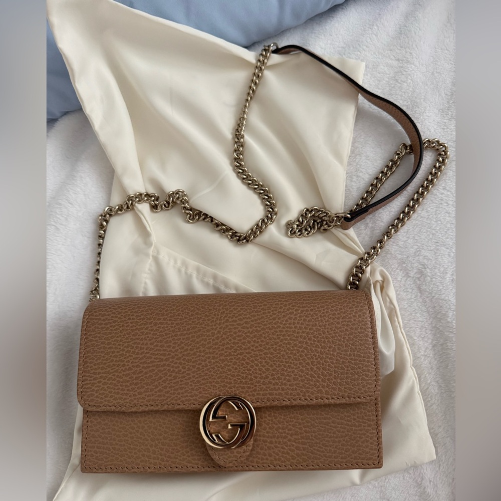 SOLD!!! Gucci Beige Crossbody Bag with Gold Chain